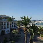 Puerto Harbour Views דירה