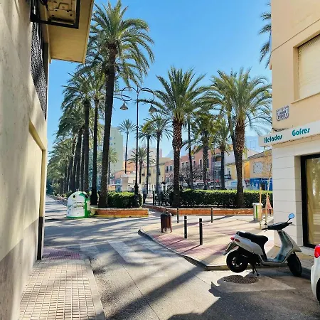 Puerto Harbour Views شقة *