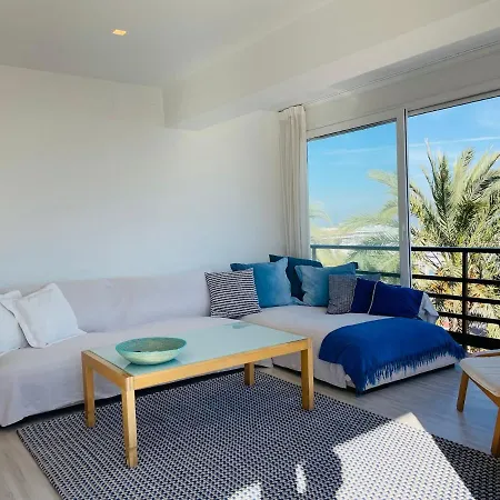 Puerto Harbour Views Apartment *