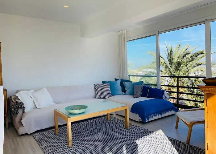 Puerto Harbour Views شقة *