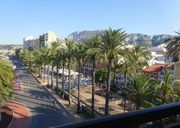 Puerto Harbour Views * دينايا